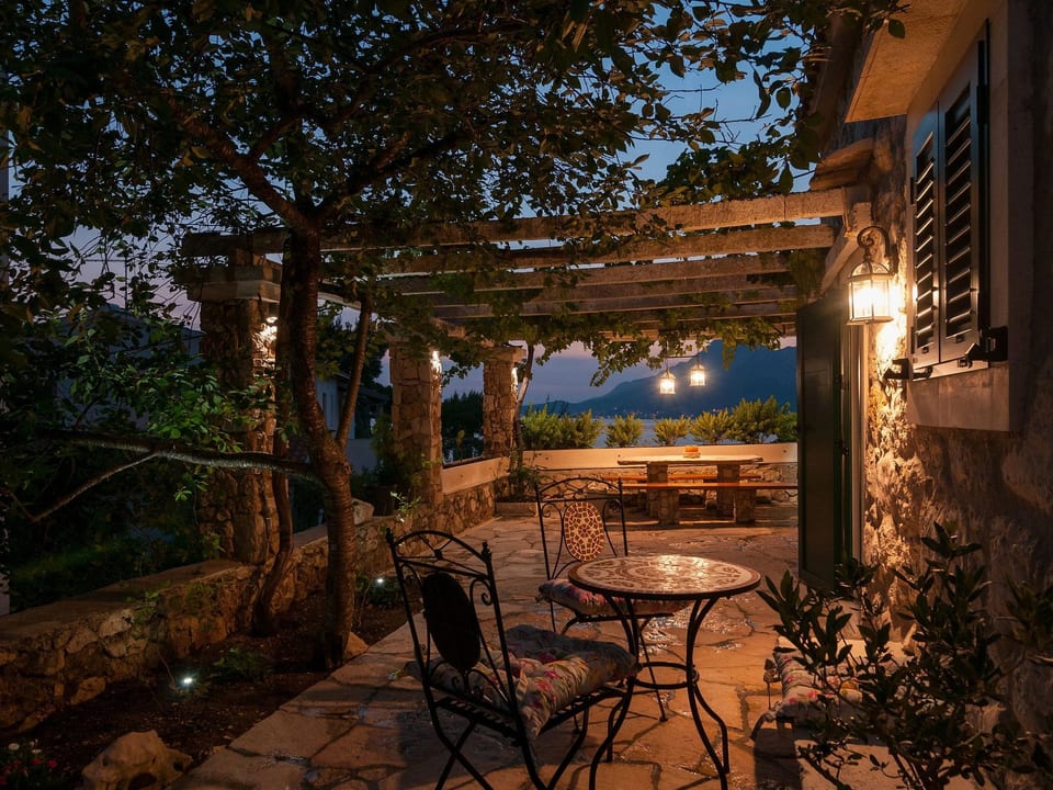 in Omiš mit Privatem Balkon - Omiš