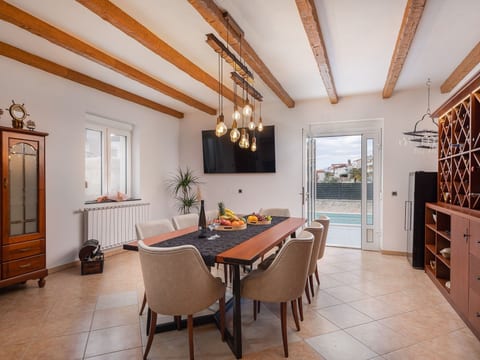 Luxuriöse Villa Elais für 10 Personen