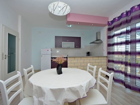 Komfortable, modern eingerichtete Wohnung