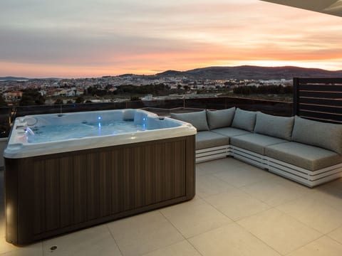 Villa Vodice Sky für 8 Gäste