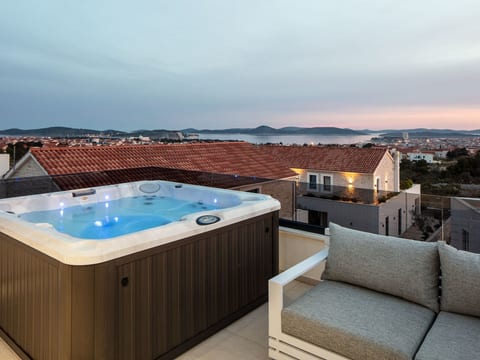 Villa Vodice Sky für 8 Gäste
