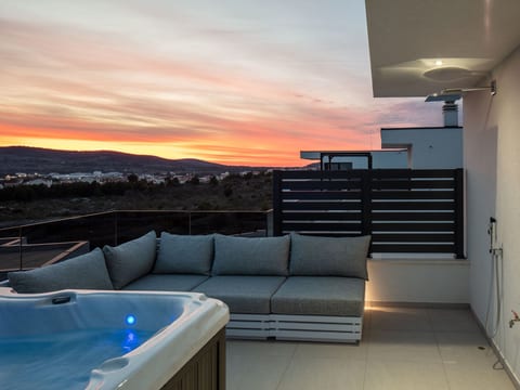 Villa Vodice Sky für 8 Gäste