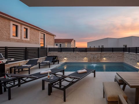 Villa Vodice Sky für 8 Gäste