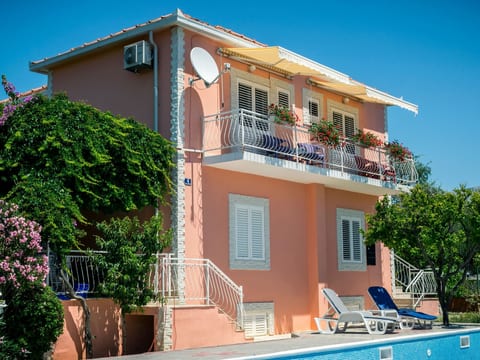 Strandnahes, ruhiges Ferienhaus