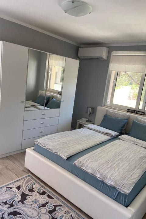 Apartment Villa Mila