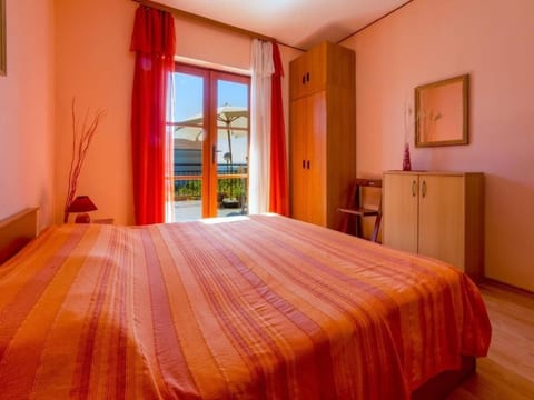 Appartement in Dramalj mit Privater Terrasse