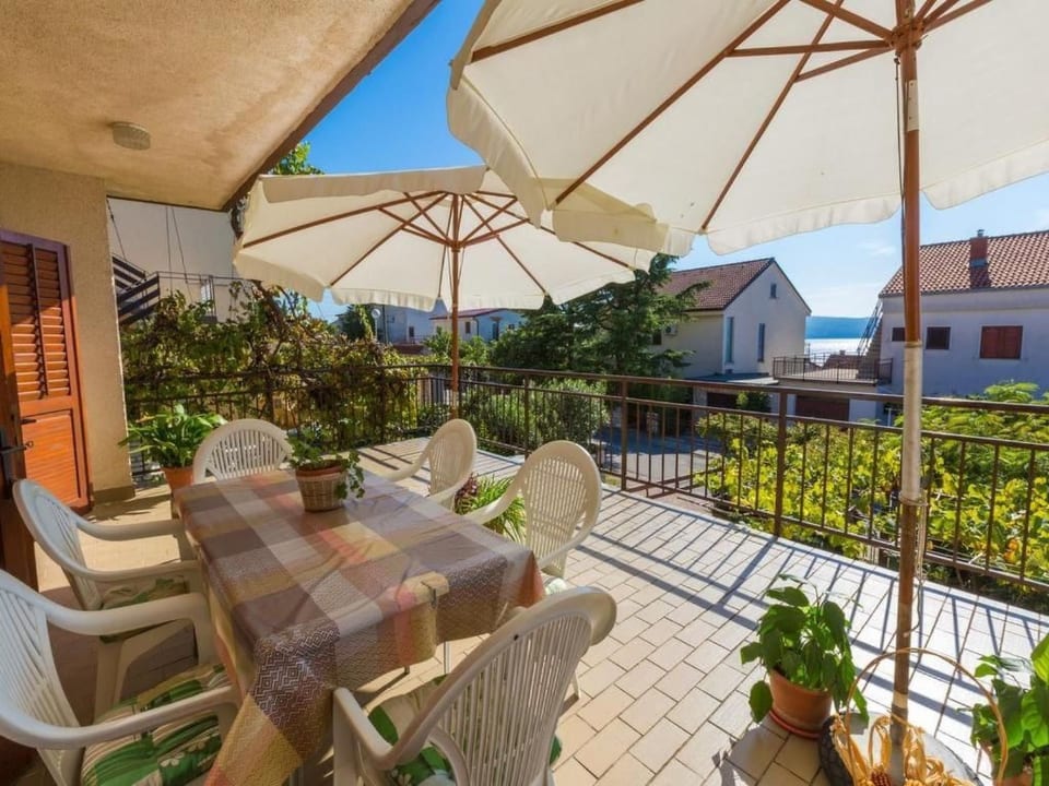 Appartement in Dramalj mit Privater Terrasse - Dramalj
