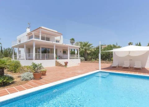 Town apartment in a great location at Jesus