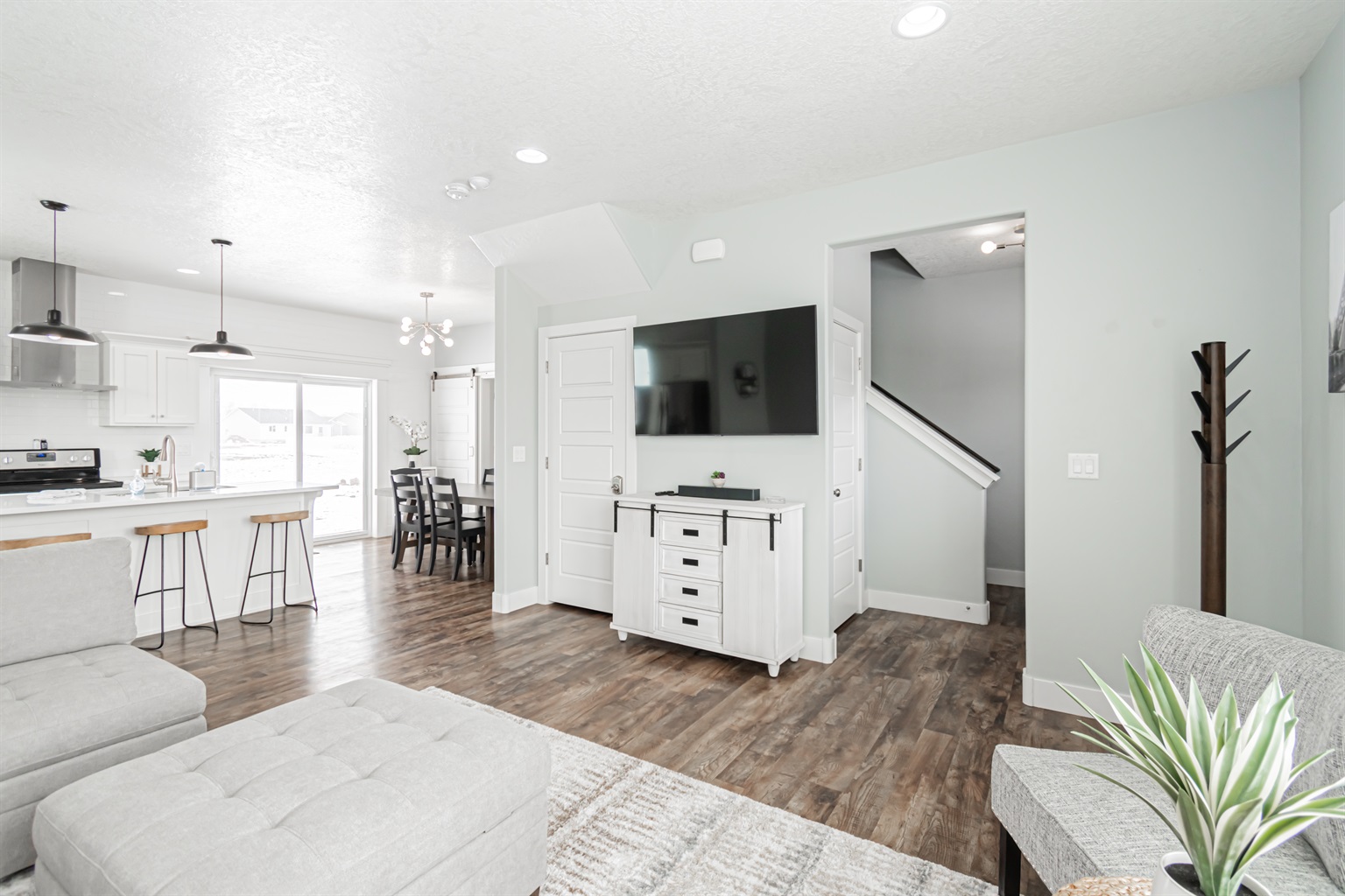 modern-and-cozy-family-home-with-3-bedrooms/