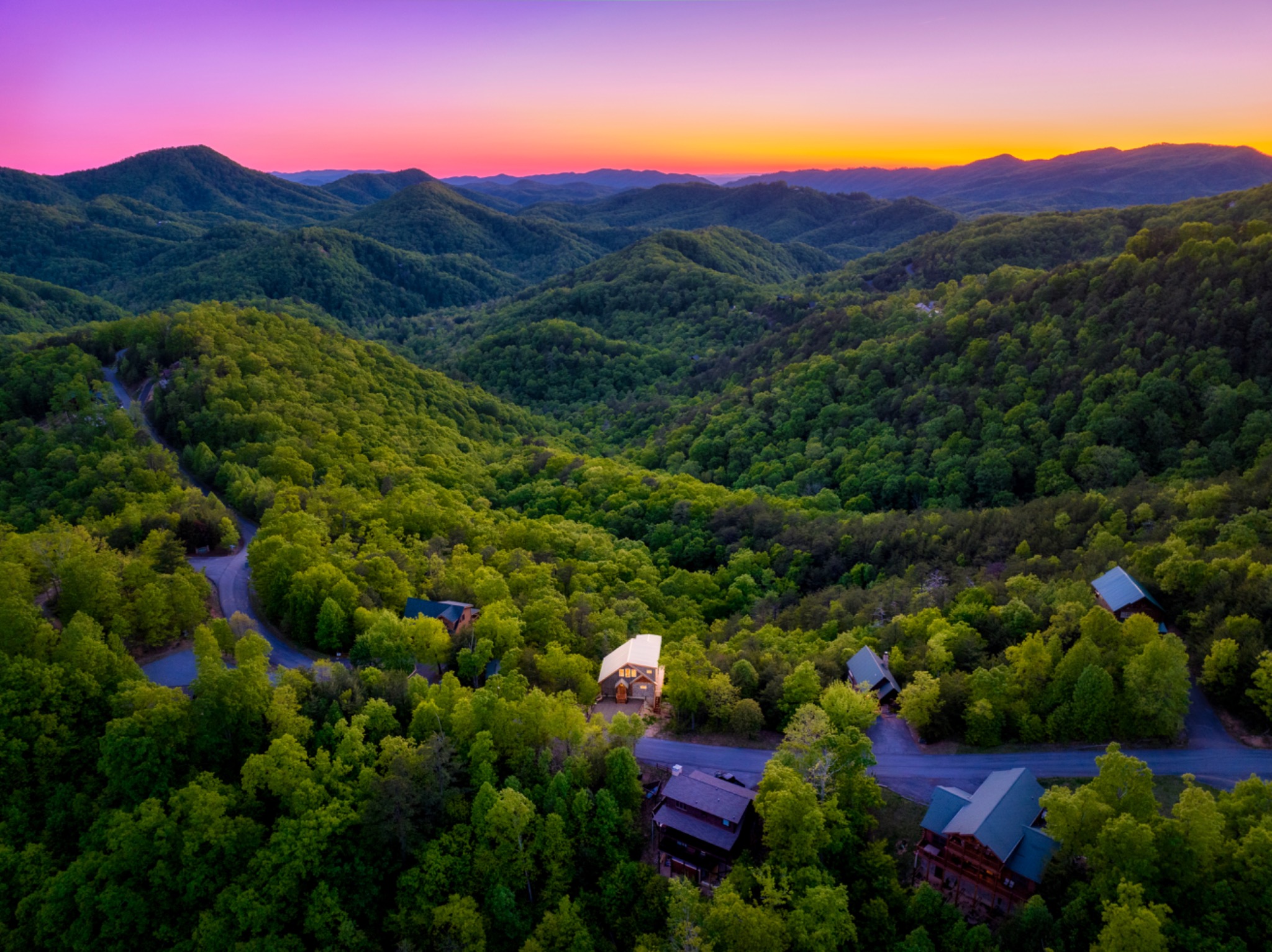 Kindred Spirits in the Smokies - Pigeon Forge Kindred Spirits in the Smokies - Pigeon Forge
