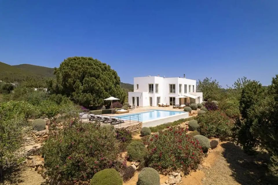Villa Prestige avec Grande Piscine - Retraite de Luxe - Santa Eulària des Riu