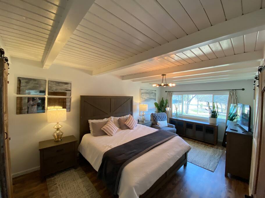 Magnolia Lakehouse