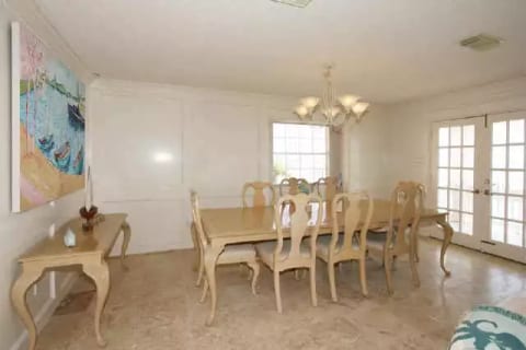 Seabreeze Kemah 3600 sqft Waterfront Home