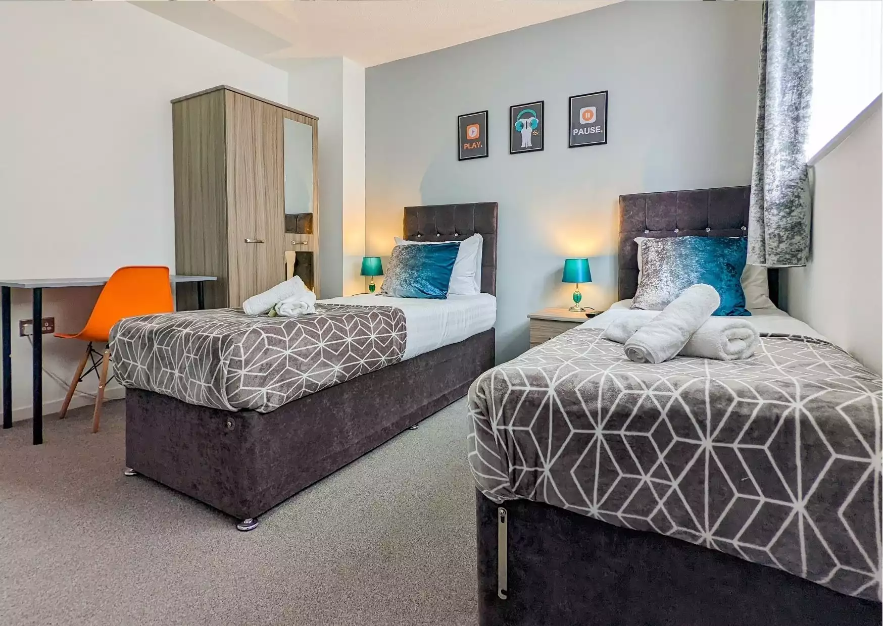 5-bedrooms-5-10-beds-near-city-hospital/