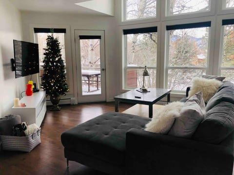 Haven in Bozeman- Close to MSU, Main St, Trails