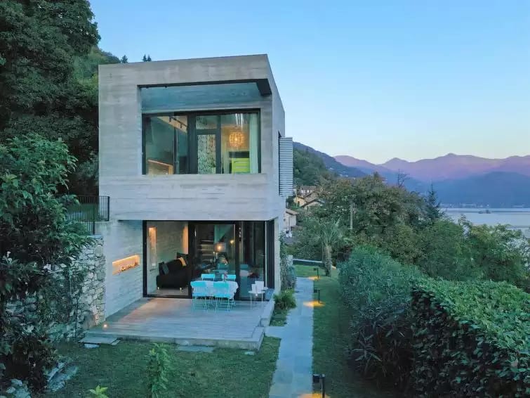 Amina - Cannero Riviera