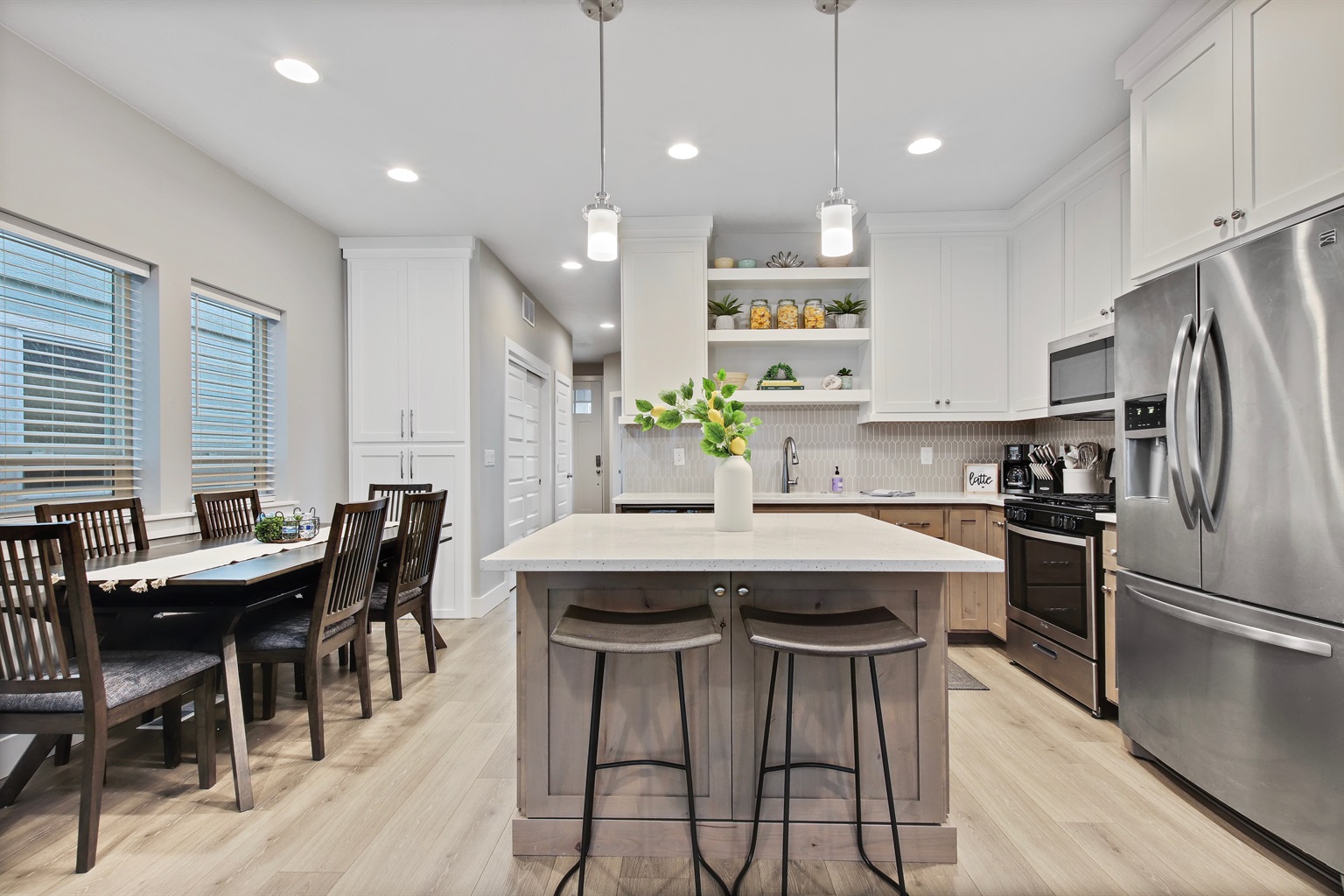 modern-luxurious-private-3-bedroom-boise-home/