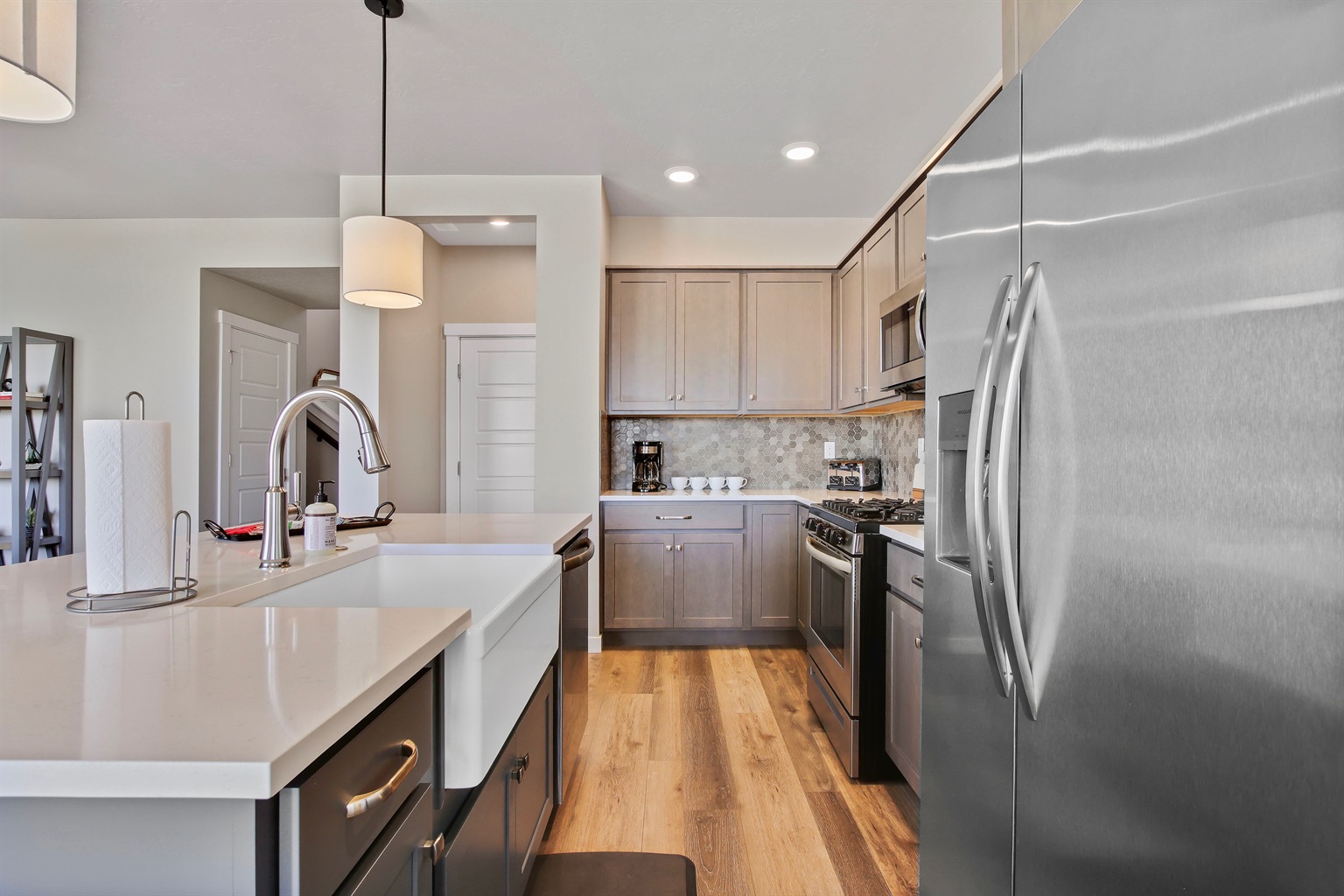 4-bedroom-home-with-full-office-space-and-hot-tub!/