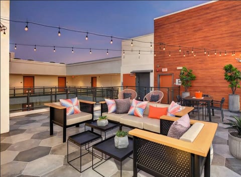 Rooftop Lounge