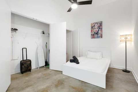 Ballpark Luxury Loft | Steps from Arch