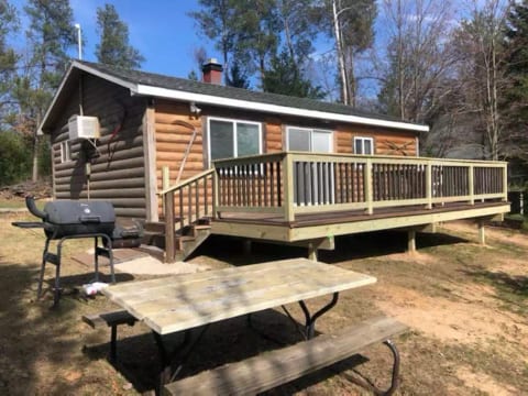 Long Lake Escape- Private lakefront cabin