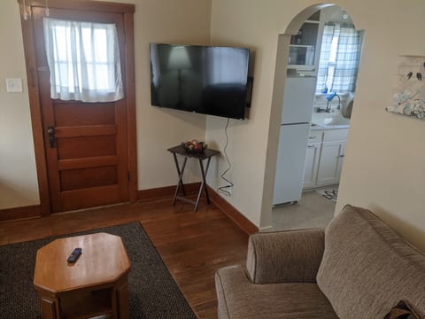 50" Roku