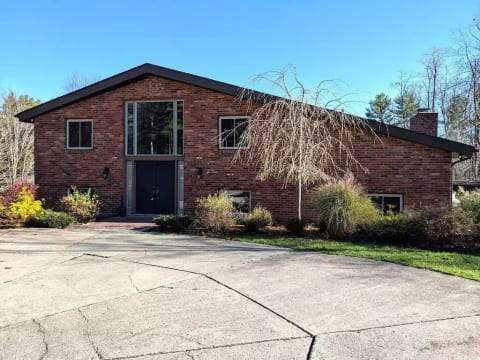 Front, driveway