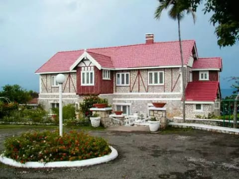 Carey Island Villa