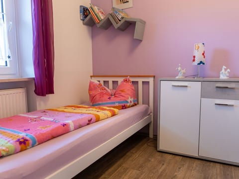 mit zwei Schlafzimmern und Balkon