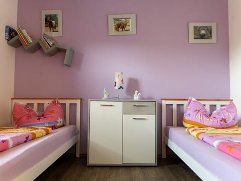 mit zwei Schlafzimmern und Balkon
