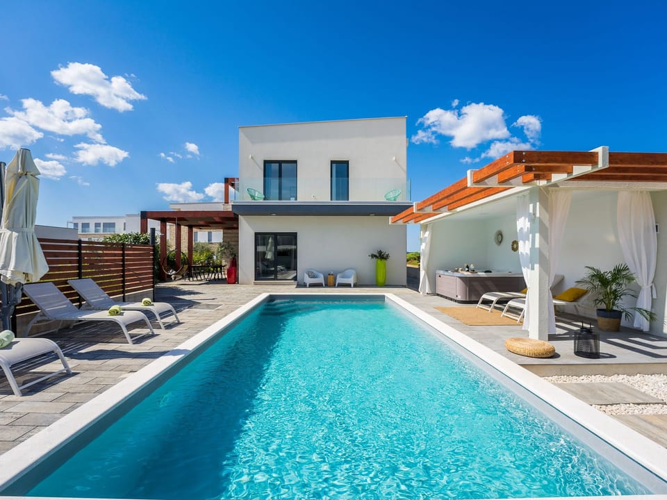 VILLA OLEA - Debeljak
