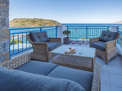 Neue Villa Moments am Meer mit Whirlpool, 50 m z
