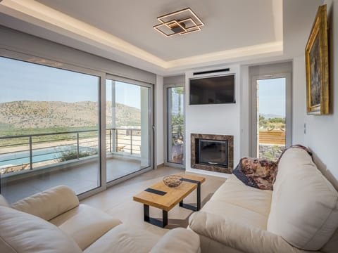 Villa mit Grillplatz und privatem beheiztem Pool