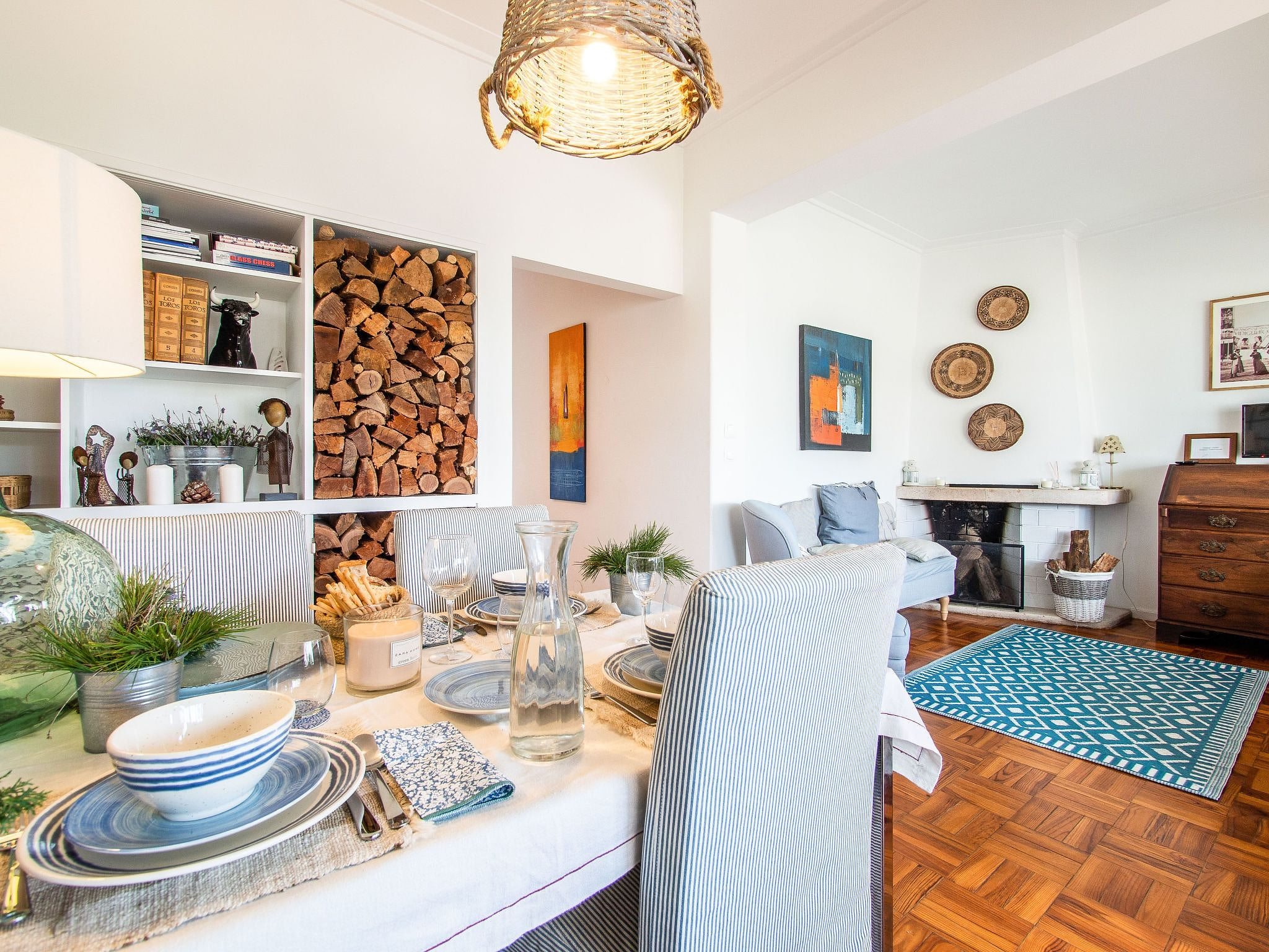 Neue, lichtdurchflutete Wohnung im Zentrum