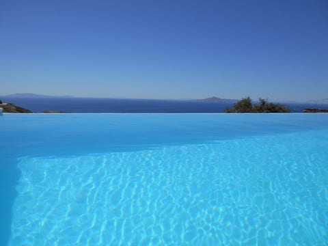 Ferienvilla "Anemos" mit Infinity-Pool