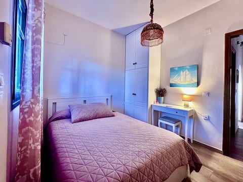Familienrückzug mit Meerblick in den Genari Apartments