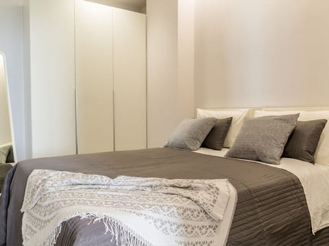 Les Suites Apartment 1