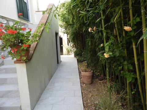 Wohnung "Les roses" auf einem eingemauerten Grundstück