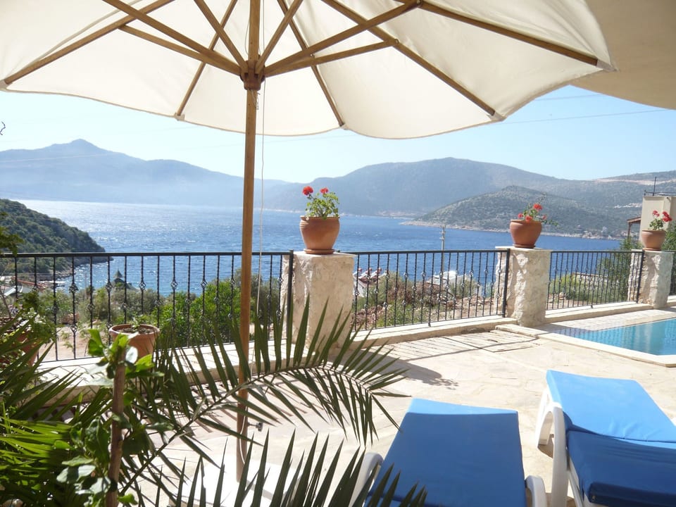 Ferienvilla Amare mit privatem Pool und Meerblick - Bakırköy