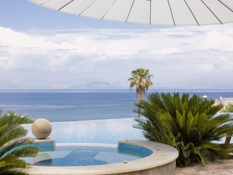 Ferienvilla mit Blick auf das Wasser