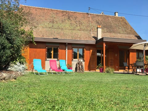 Unabhaengiges Ferienhaus in Soultzmatt mit Sonnigem Garten