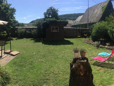 Unabhaengiges Ferienhaus in Soultzmatt mit Sonnigem Garten
