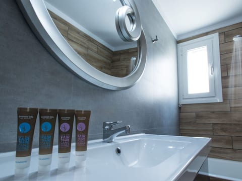Diamante beachfront suite B