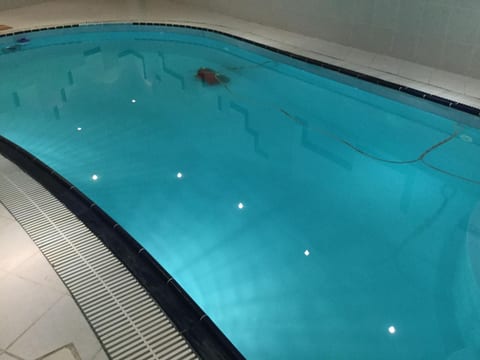 mit Privatpool für 11 Personen + 1 Kind ca. 500 m²in Pardubitz, Böhmen (Os