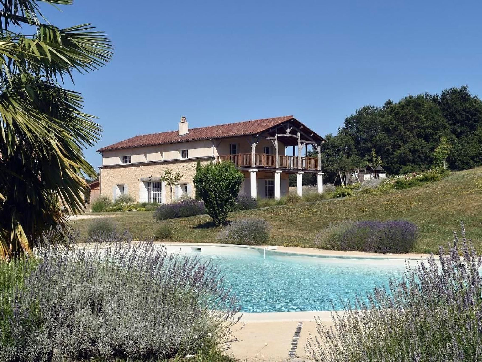 Swimmingpool, ruhig auf dem Land für zwei