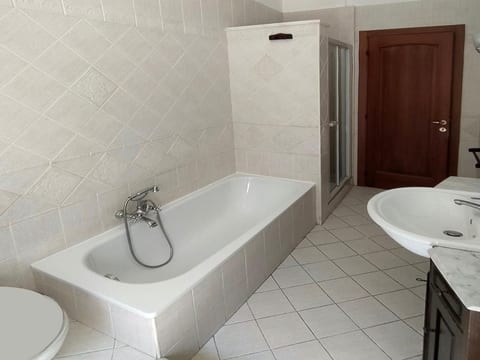 Wohnung in Ancona mit Terrasse