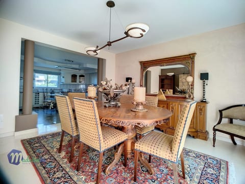 PEARLS BEACH VILLA