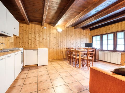 Wohnung im Dorfzentrum Ronco 2