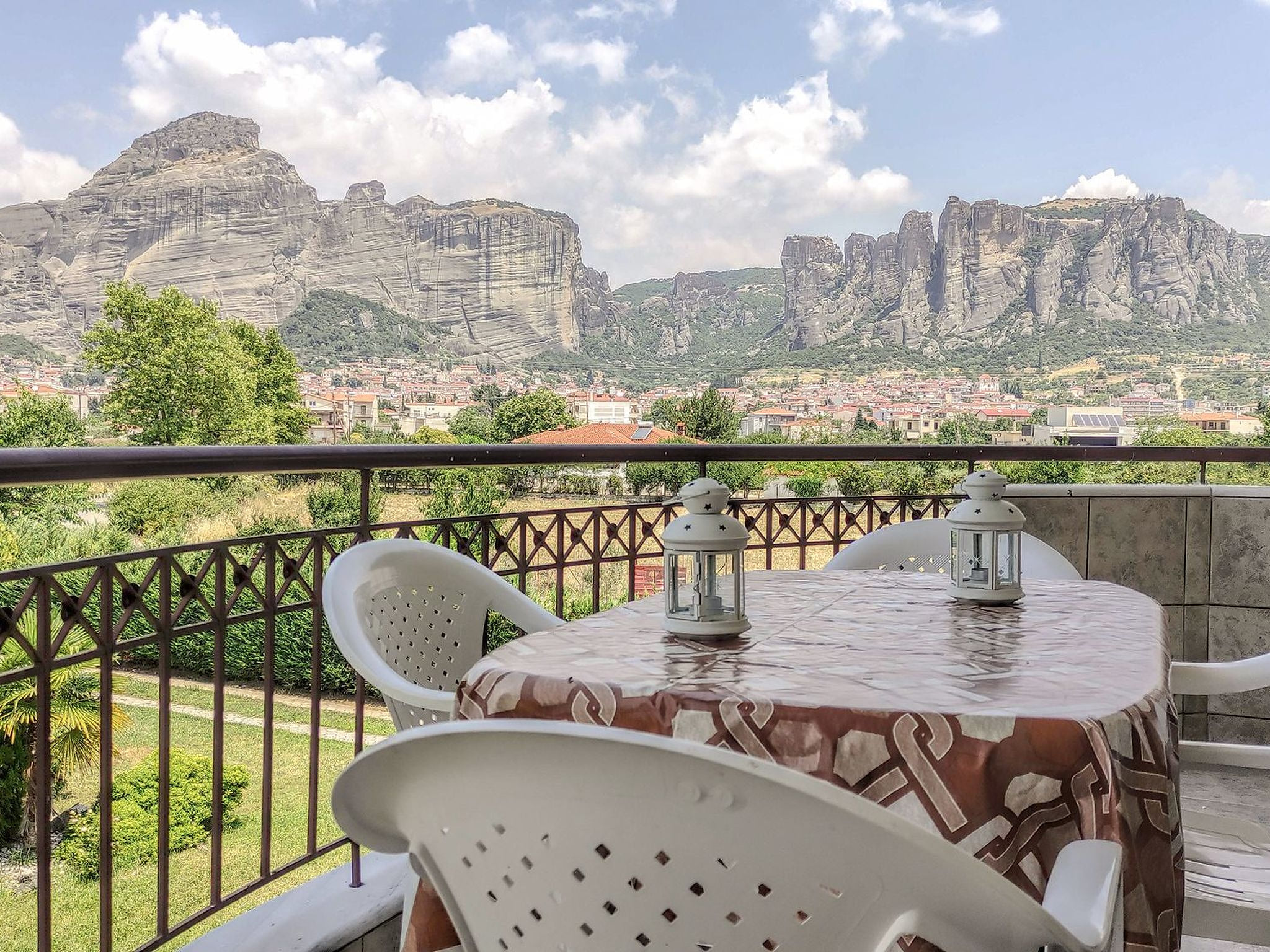 Meteora's Secret Garden House#1