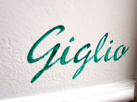 Gästezimmer 'Giglio' mit Balkon